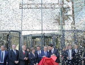 İzmir’in ilk H&M mağazası Point Bornova’da büyük bir ilgi ile açıldı!