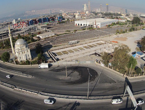 Halkapınar ve Gıda Çarşısı trafiğine Büyükşehir neşteri