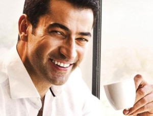 Kenan İmirzalıoğlu, Kütüphane Yaptırdı Kenan İmirzalıoğlu, Kütüphane Yaptırdı