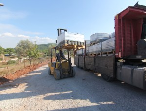 Yeniköy’e Yeni Yollar Menderes’de Yeniköy’e Yeni Yollar Menderes’de