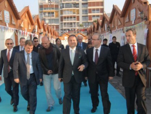 Cezaevi hükümlülerinden, İzmir Ürün ve El Sanatları Fuarı Cezaevi hükümlülerinden, İzmir Ürün ve El Sanatları Fuarı