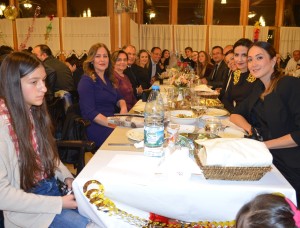 Minikler yeni yılı aileleriyle birlikte kutladı Minikler yeni yılı aileleriyle birlikte kutladı