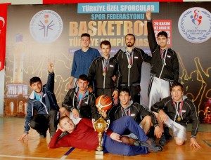ŞAMPİYON YALOVA ÖZEL YILDIZLAR OLDU