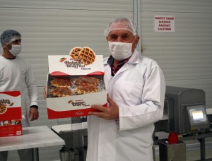 ORJİNAL WAFFLE TÜRKİYE’DE İLK DEFA AKHİSAR’DA ÜRETİLİYOR… ORJİNAL WAFFLE TÜRKİYE’DE İLK DEFA AKHİSAR’DA ÜRETİLİYOR…