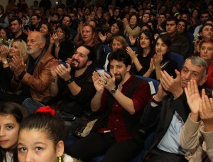 Gaziemir’de şarkılar ‘Barış’ı anlattı Gaziemir’de şarkılar ‘Barış’ı anlattı